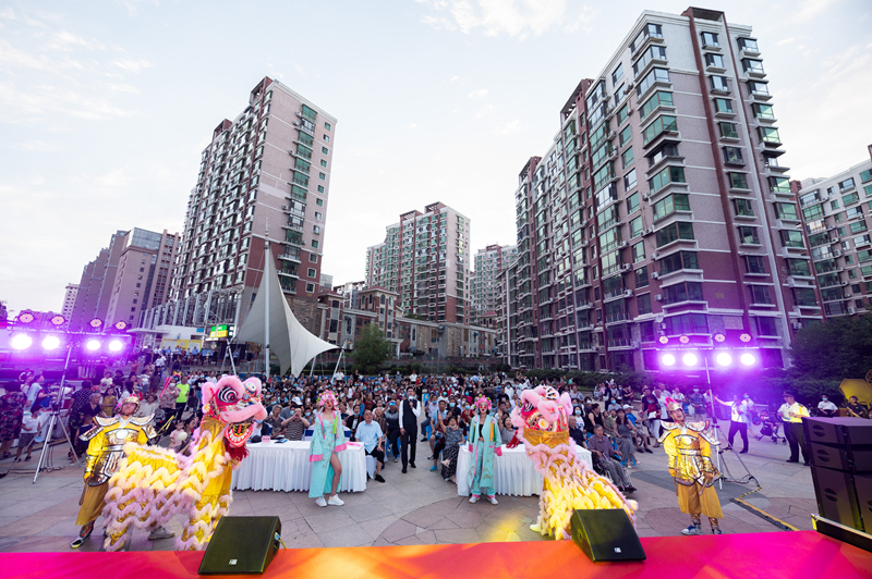 09“5001拉斯维加斯中国·社区艺术节”现场气氛热烈_副本.jpg