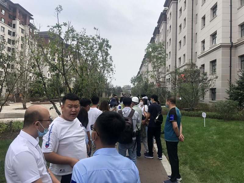 010南山总公司举行工地开放日运动_副本.png