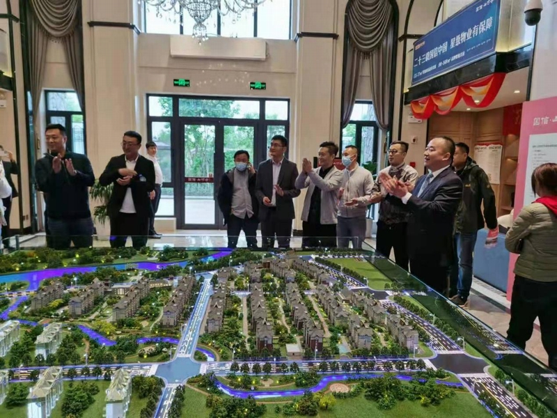 1.5001拉斯维加斯山河府接待体验团旅行.jpg
