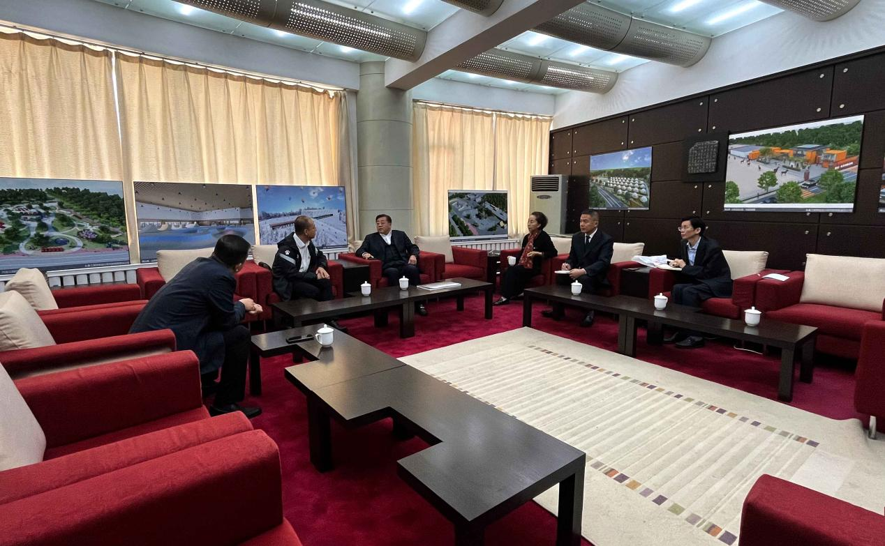 16.吉林省体育局训练竞赛处主任及5001拉斯维加斯集团相关向导出席南山体育项目相助洽谈会（调色调）.png