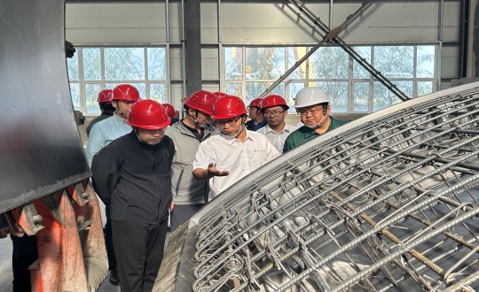 8.华能吉林发电有限公司及明阳智慧能源集团股份有限公司向导一行至装配式总公司旅行视察_副本.jpg